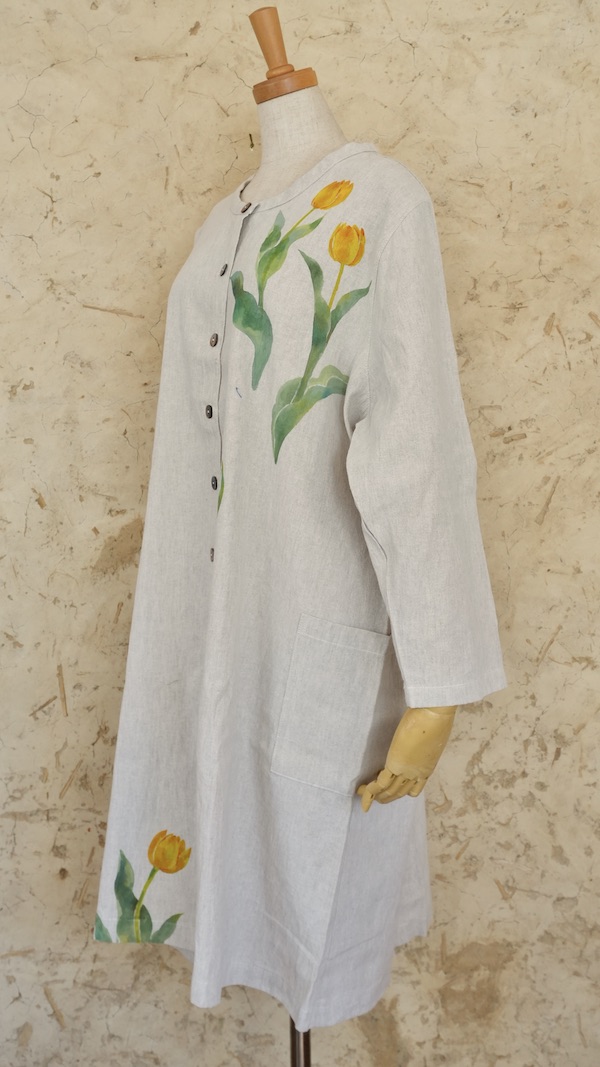 チューリップ　ボタンワンピース　中